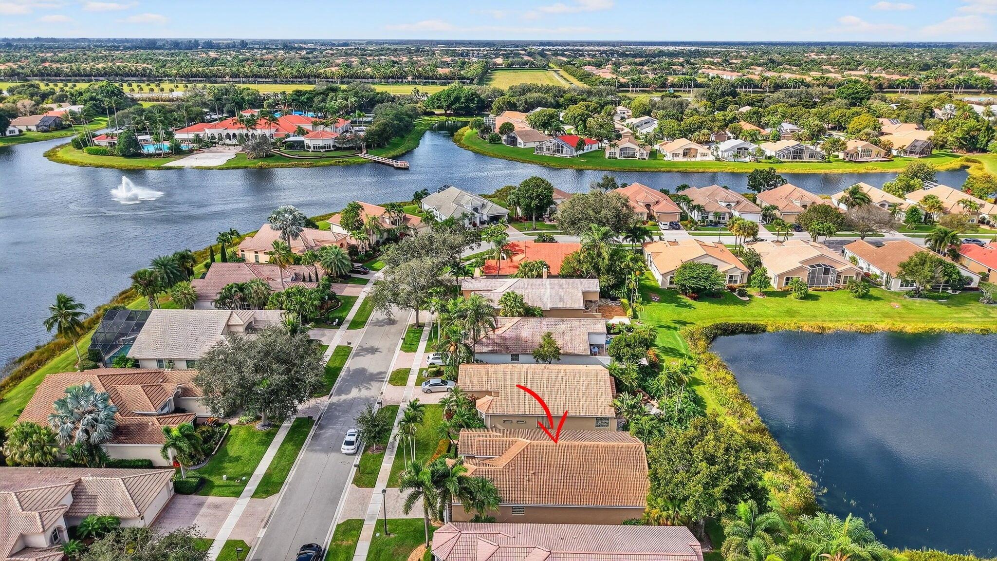 VALENCIA LAKES - Residential