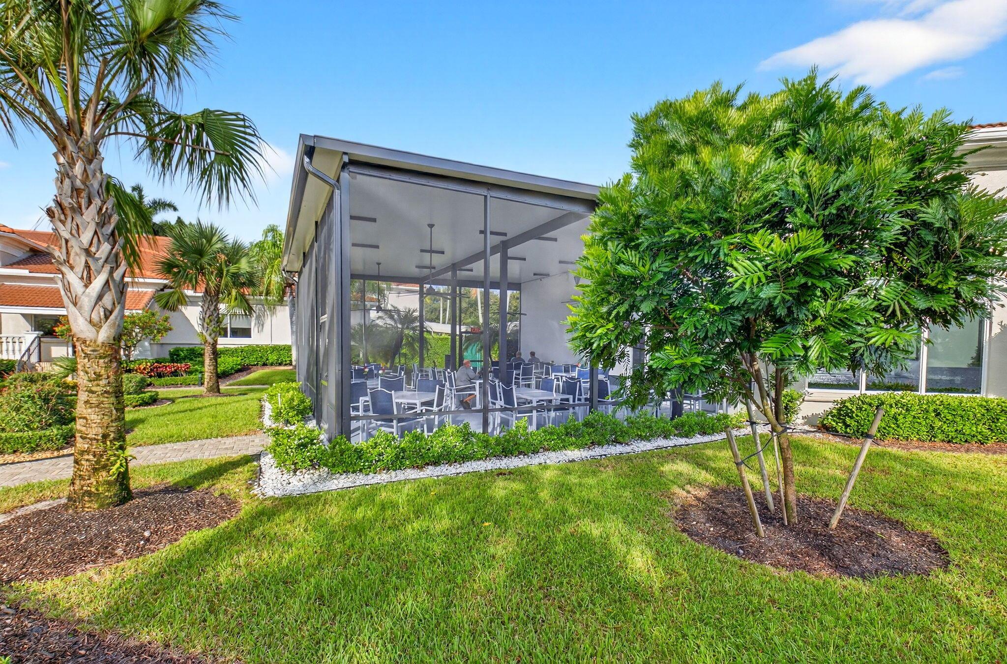 VALENCIA LAKES - Residential