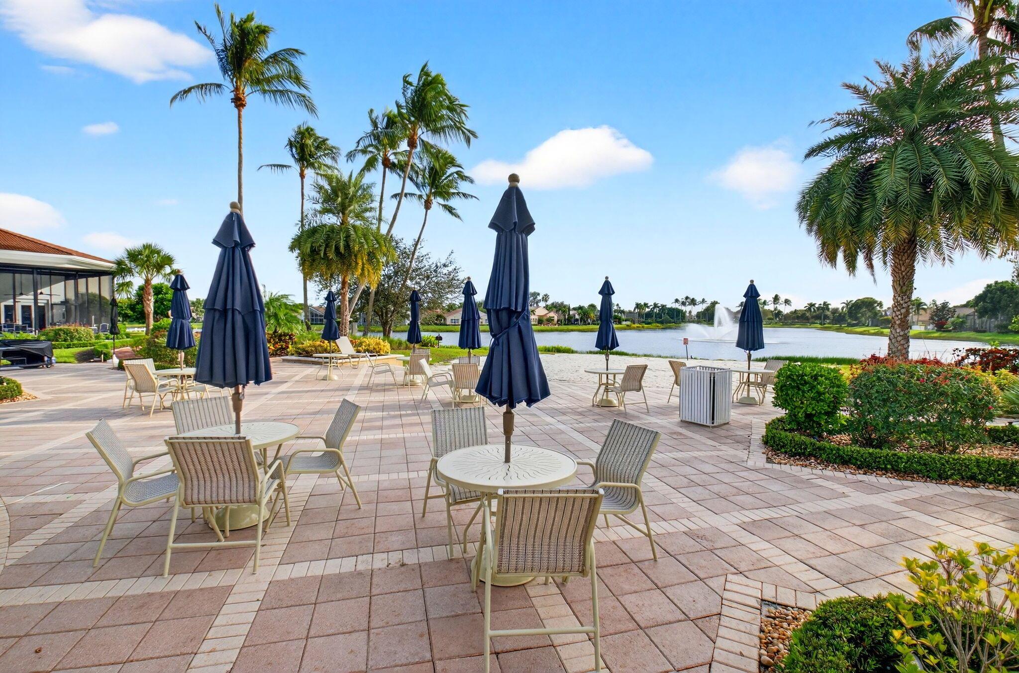 VALENCIA LAKES - Residential