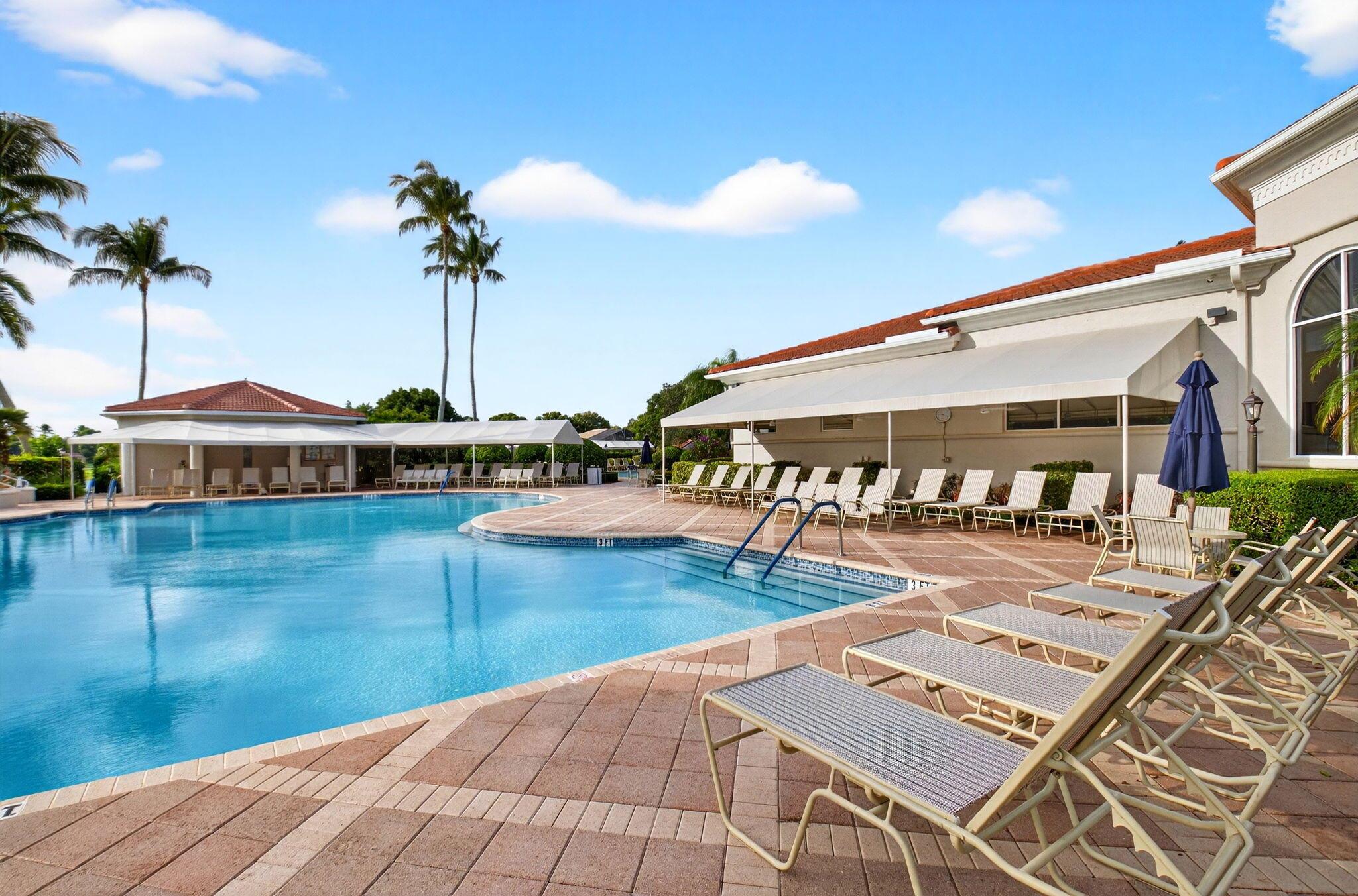 VALENCIA LAKES - Residential