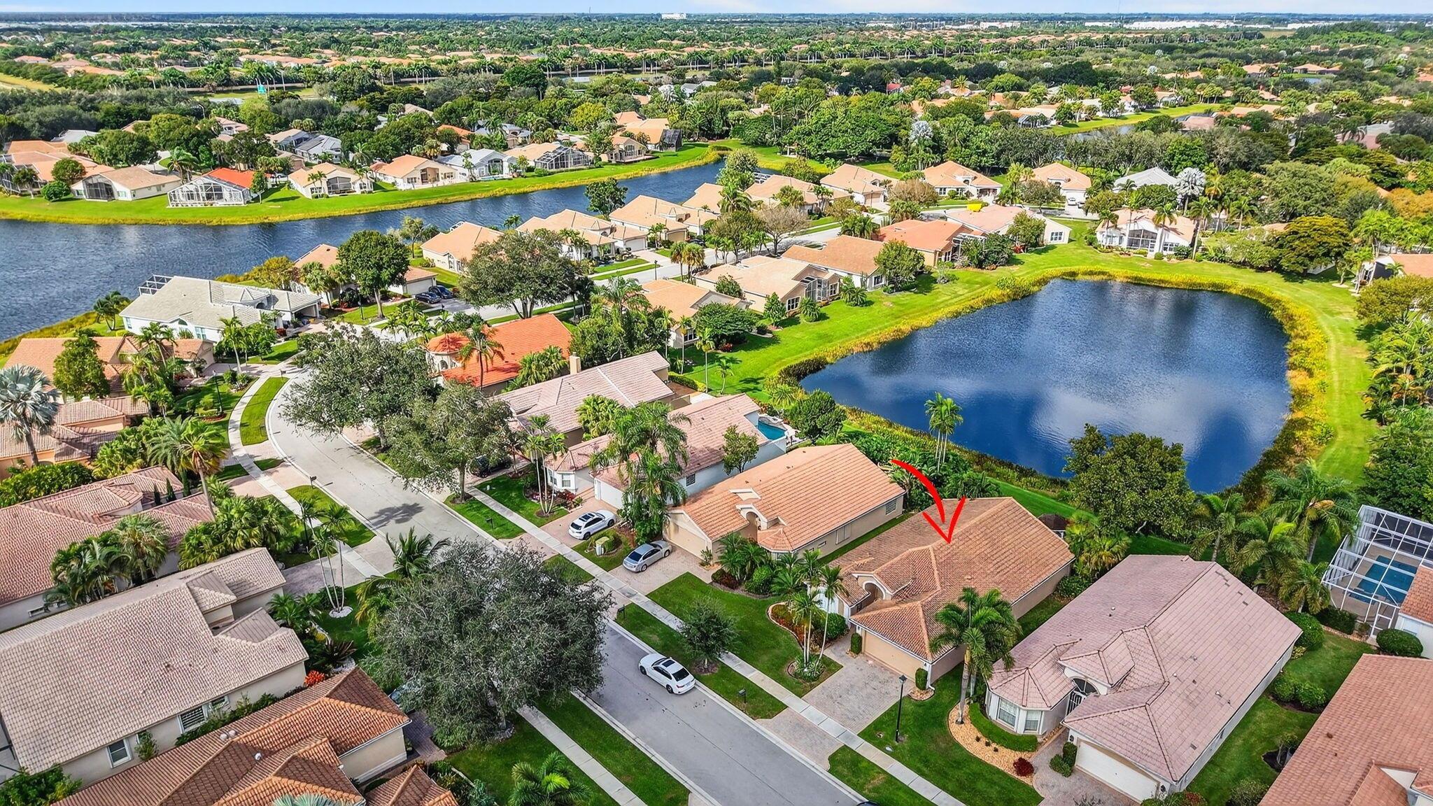 VALENCIA LAKES - Residential