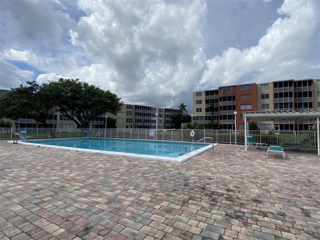 JADE WINDS - Residential