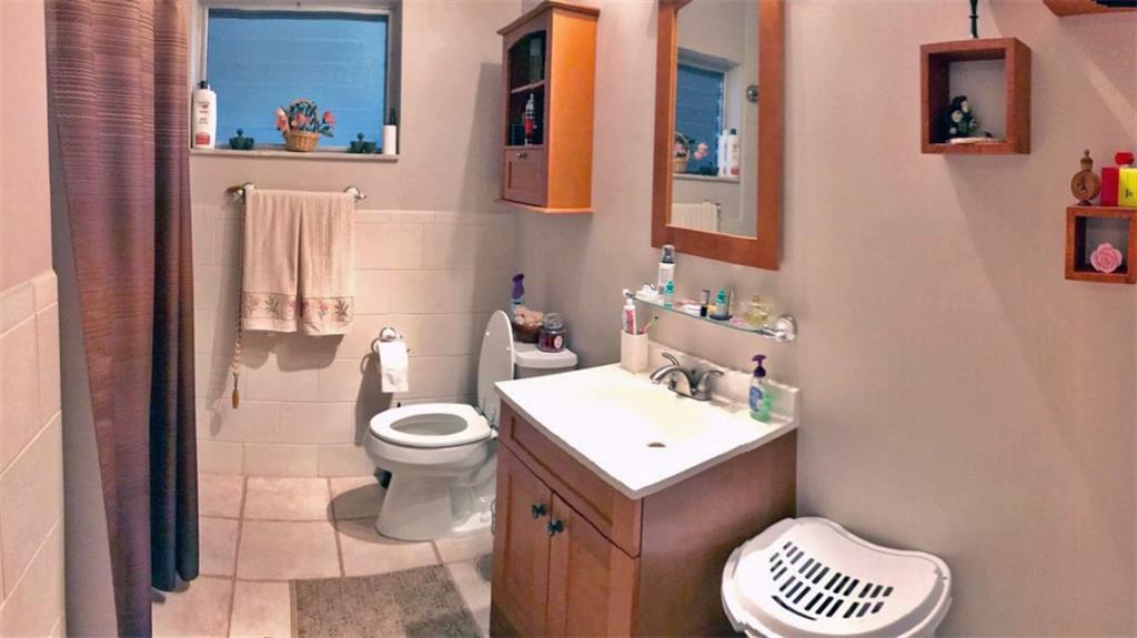 JADE WINDS - Residential