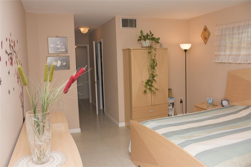 JADE WINDS - Residential