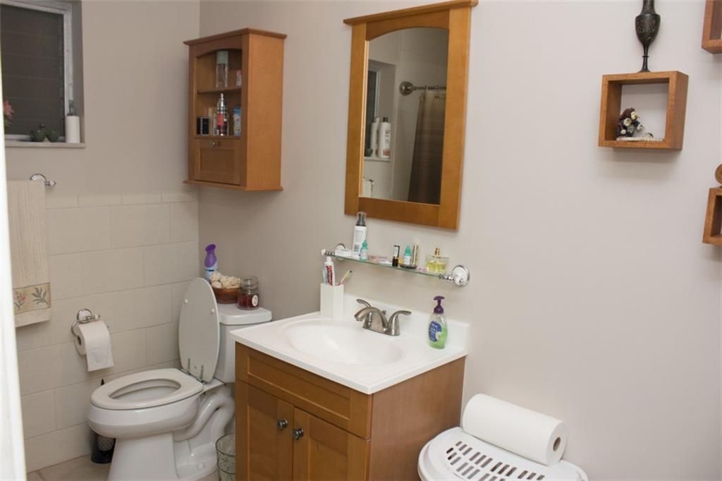 JADE WINDS - Residential