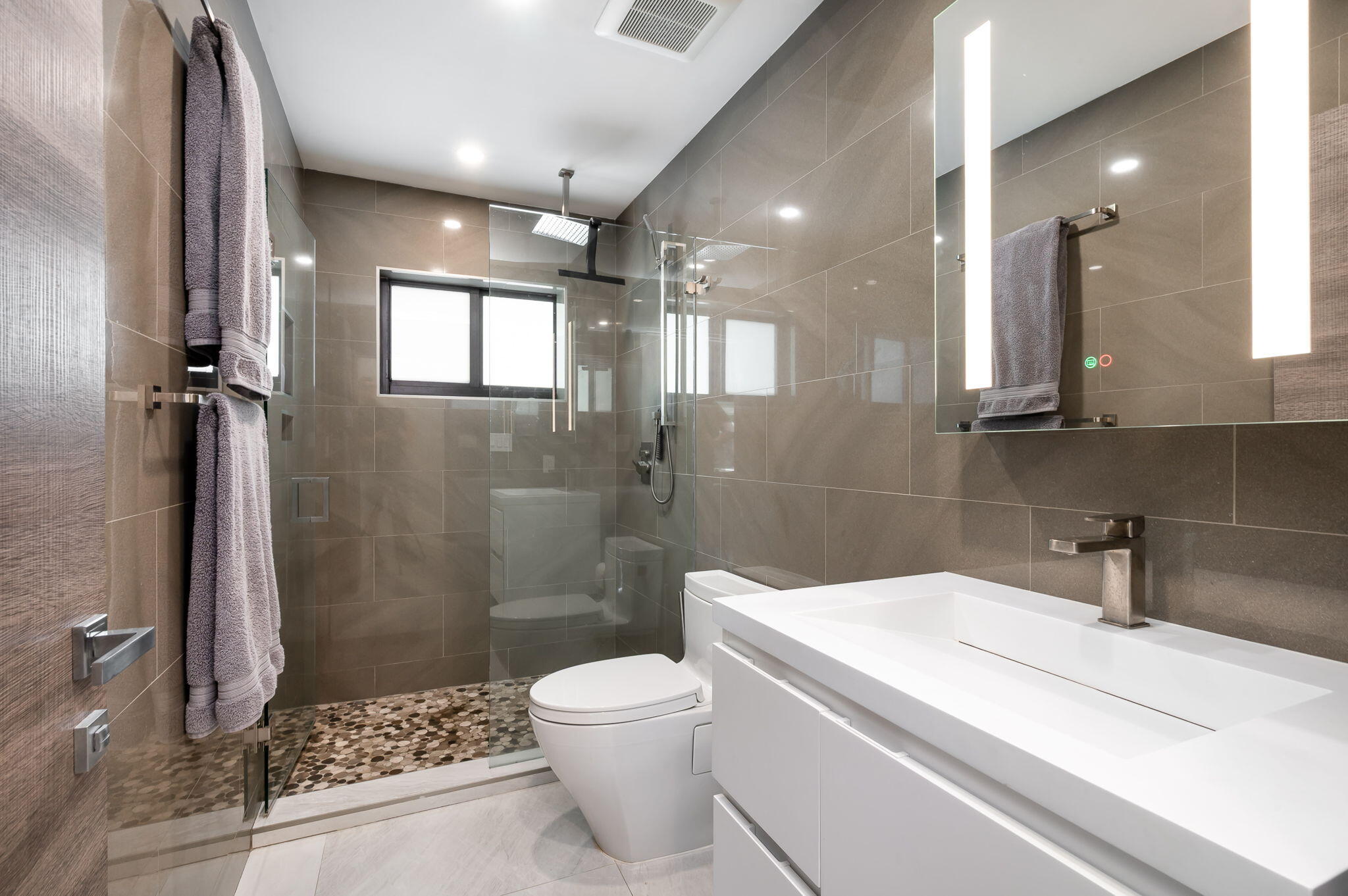 EDGEWATER ESTATES - Residential