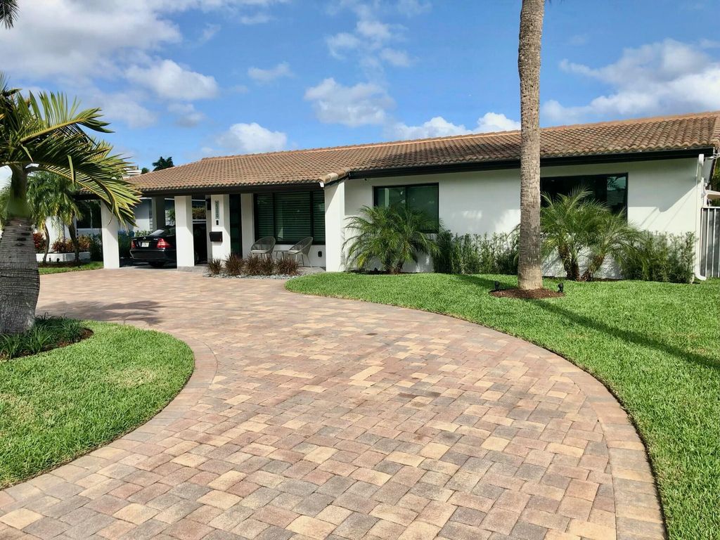 Photo of 2200 NE 15th Terrace NE, Wilton Manors, FL 33305 (MLS # R11168227)