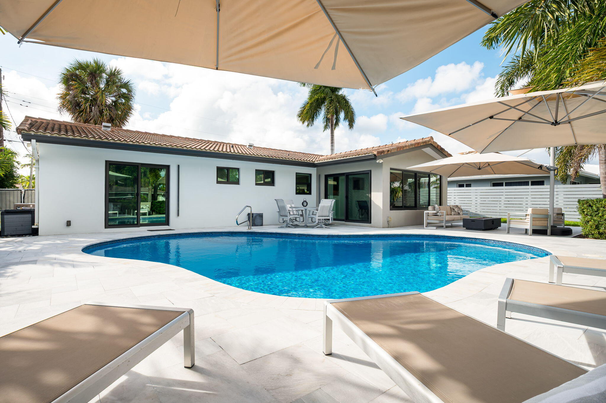 EDGEWATER ESTATES - Residential