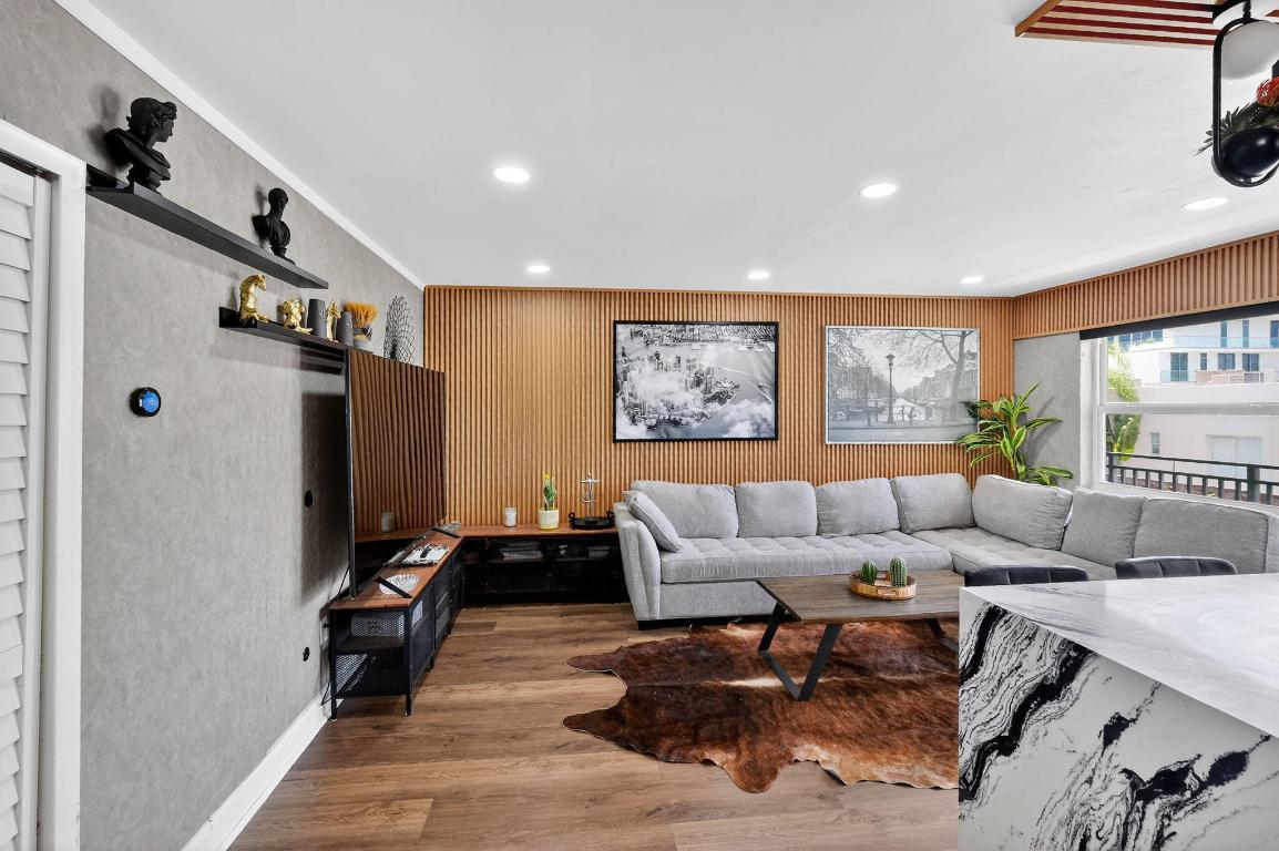 363 WASHINGTON AVE CONDO - Residential