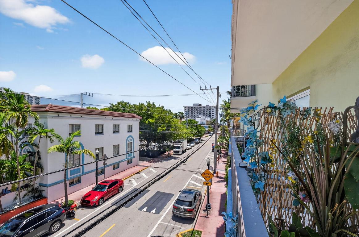 363 WASHINGTON AVE CONDO - Residential