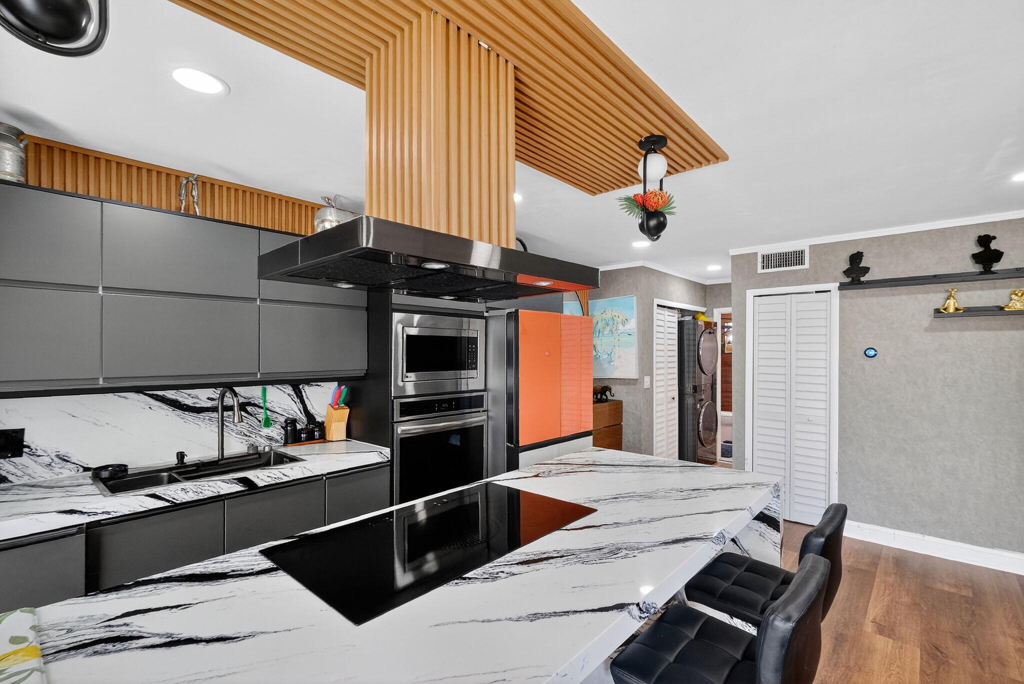 363 WASHINGTON AVE CONDO - Residential