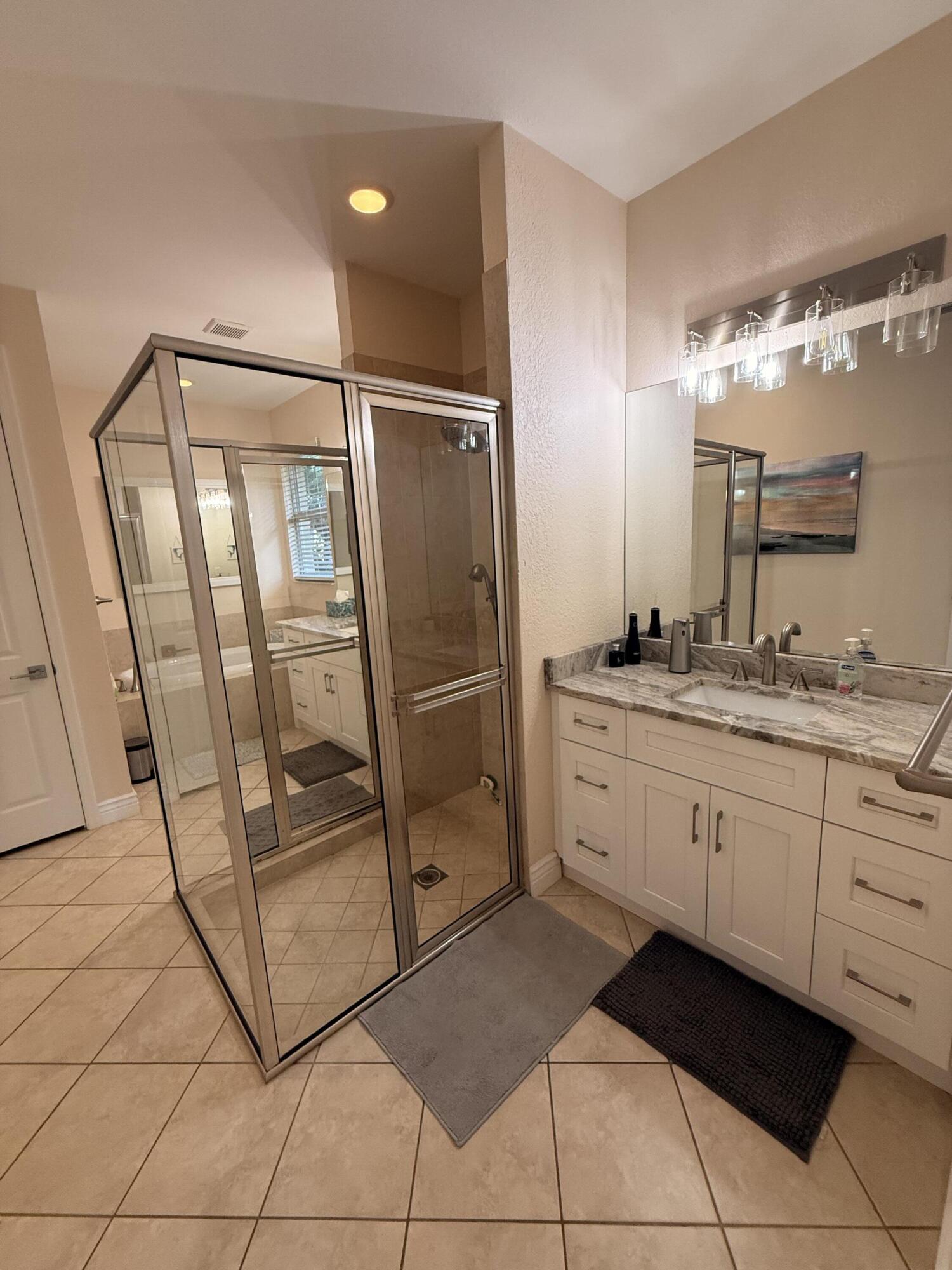 RIVER MARINA - Residential