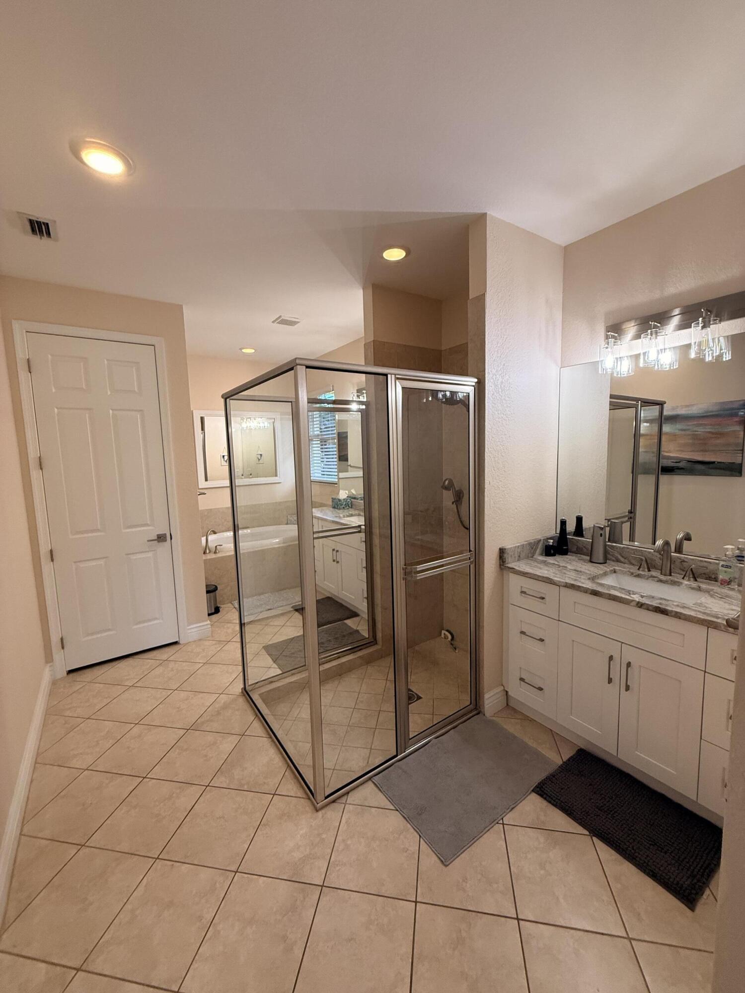 RIVER MARINA - Residential