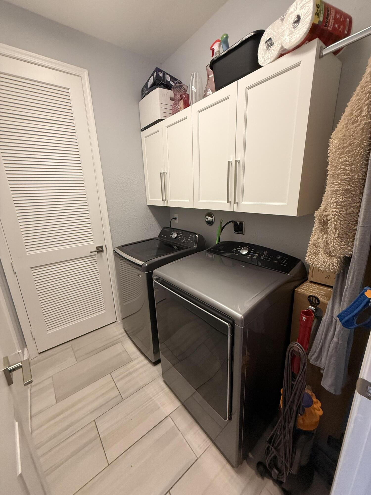 RIVER MARINA - Residential