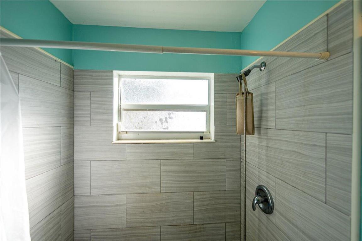 MARAVILLA PLAZA - Residential