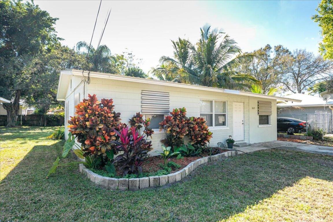 MARAVILLA PLAZA - Residential