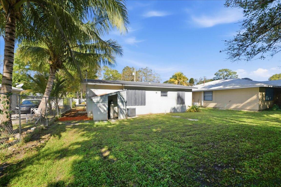 MARAVILLA PLAZA - Residential