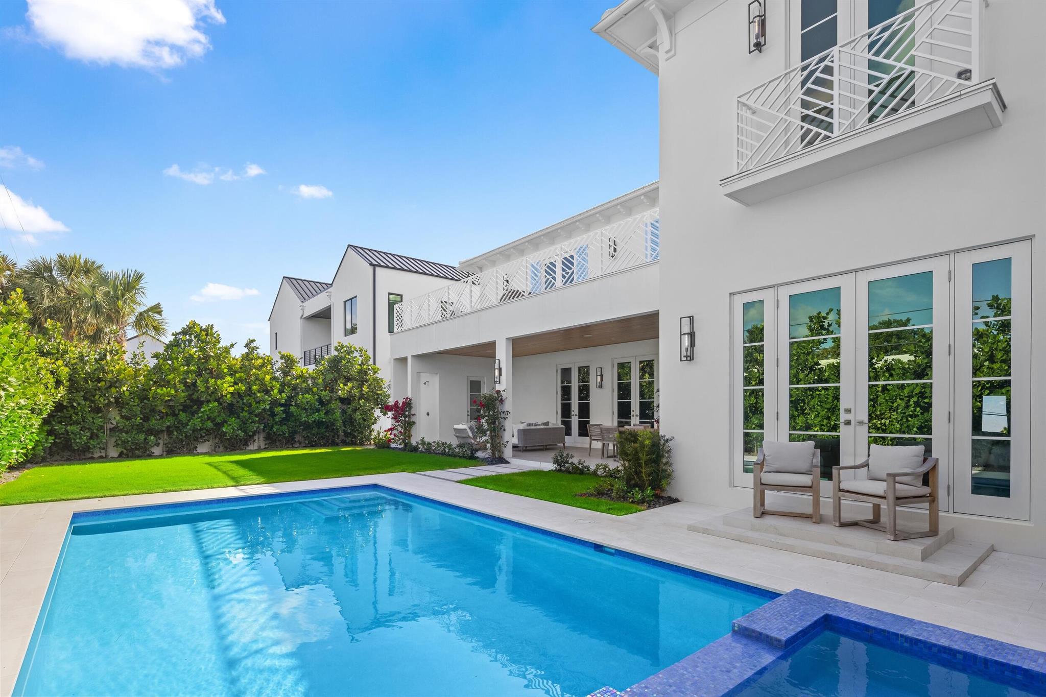 LAKEWOOD - Residential