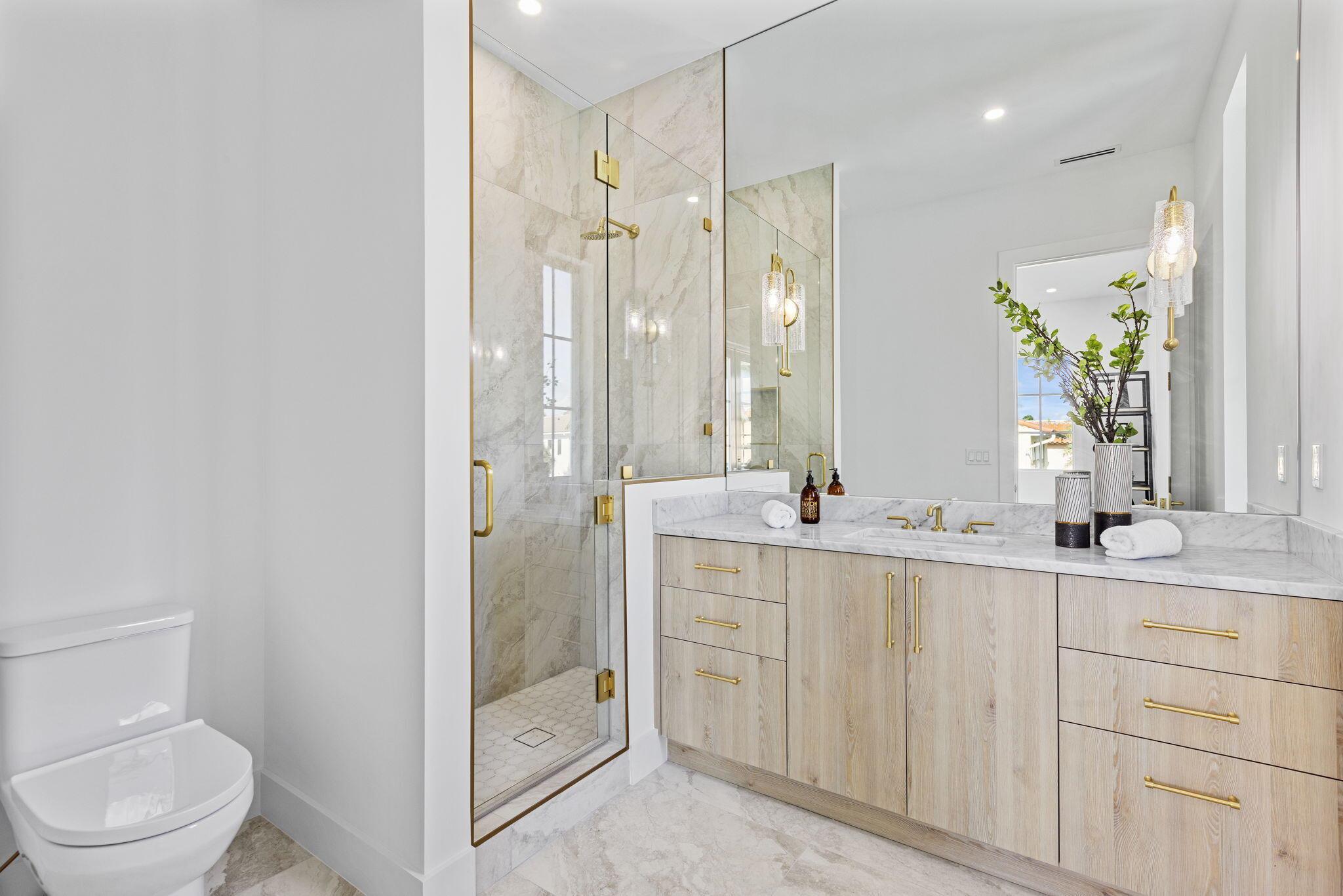 LAKEWOOD - Residential