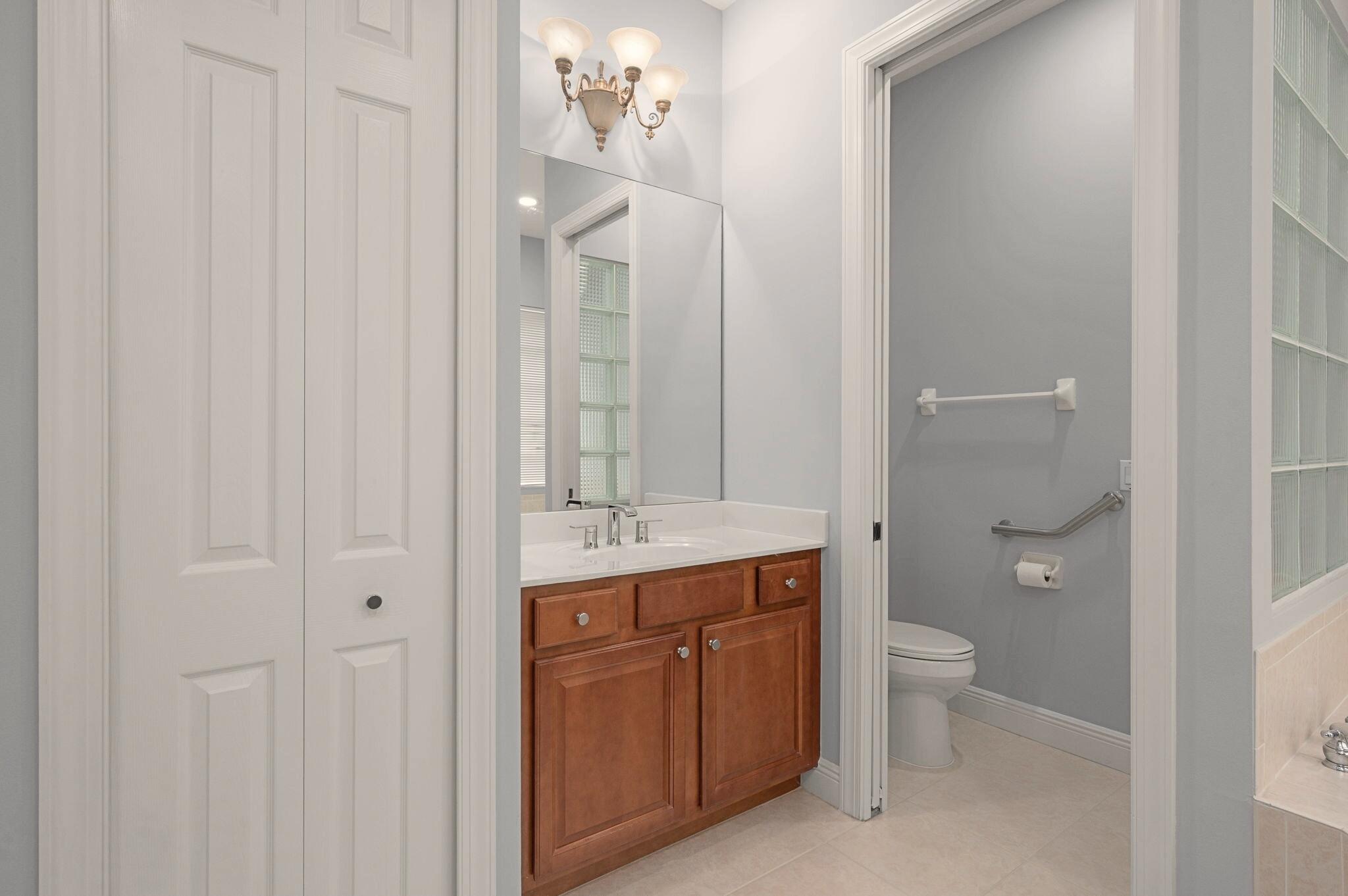 KINGSMILL LAKES AT PGA VILLAGE - Residential