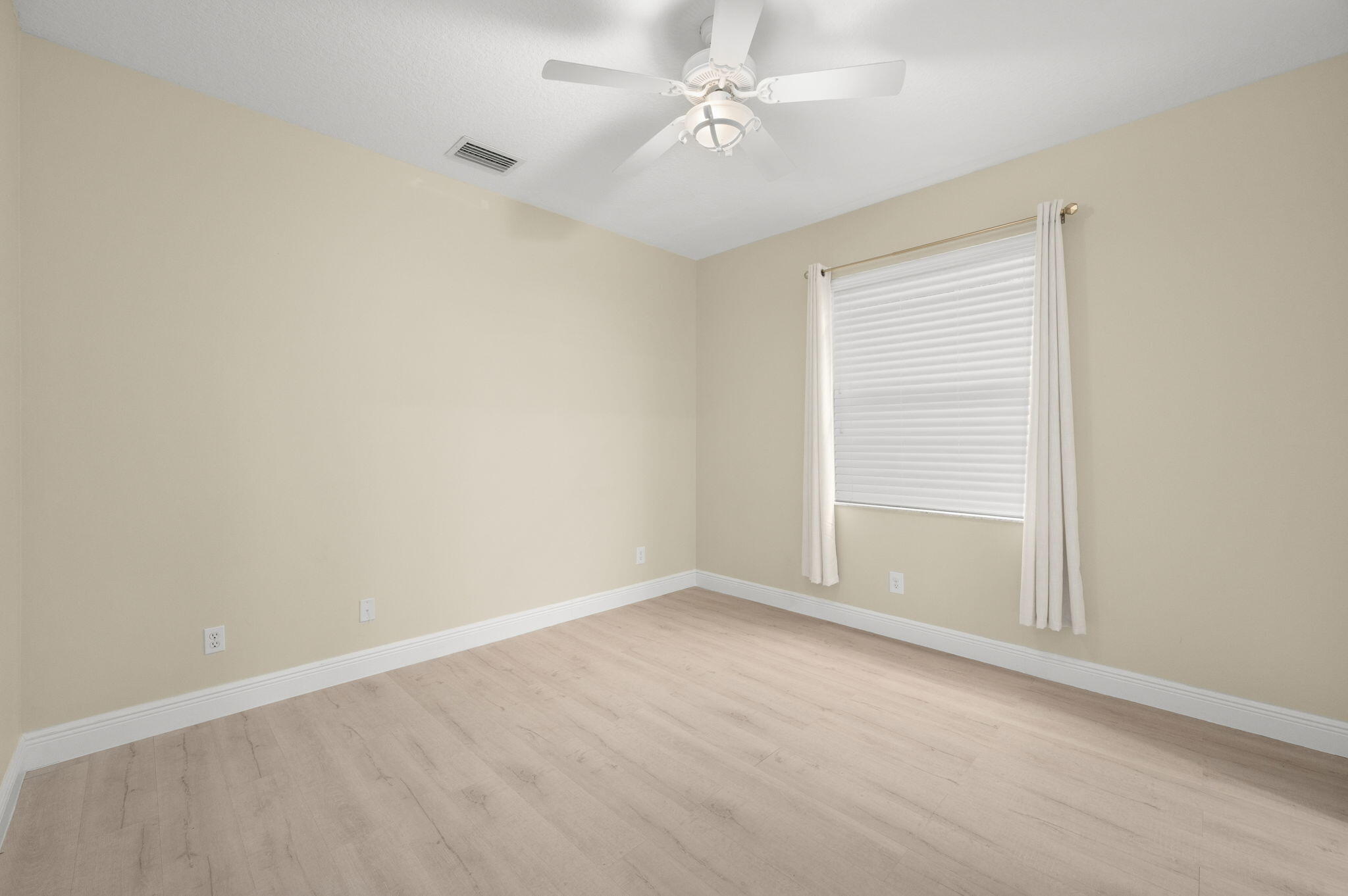 KINGSMILL LAKES AT PGA VILLAGE - Residential