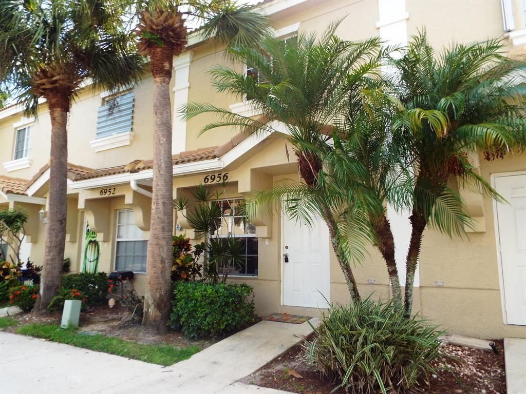 Photo of 6956 Crooked Fence Drive Dr, Lake Worth Beach, FL 33467 (MLS # R10764124)