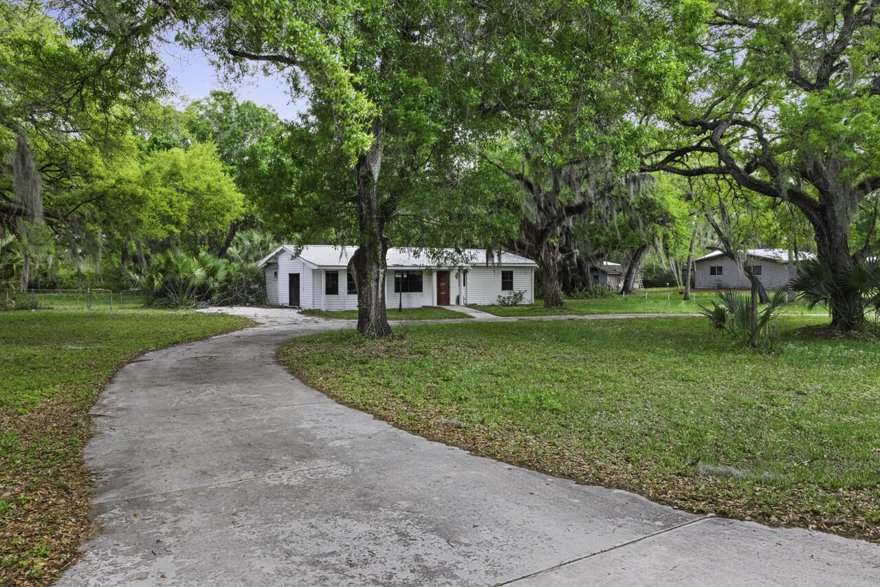 BET-HER ACRES - Residential