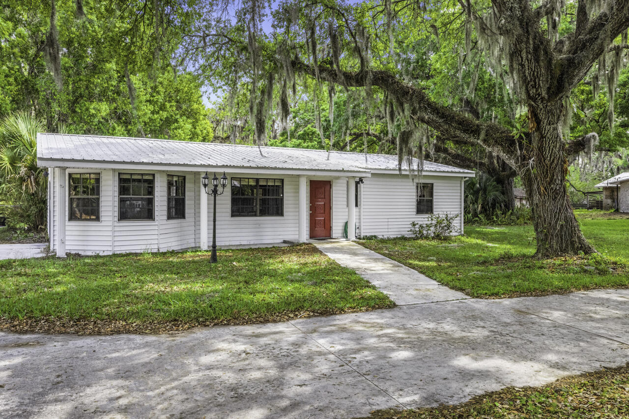 BET-HER ACRES - Residential