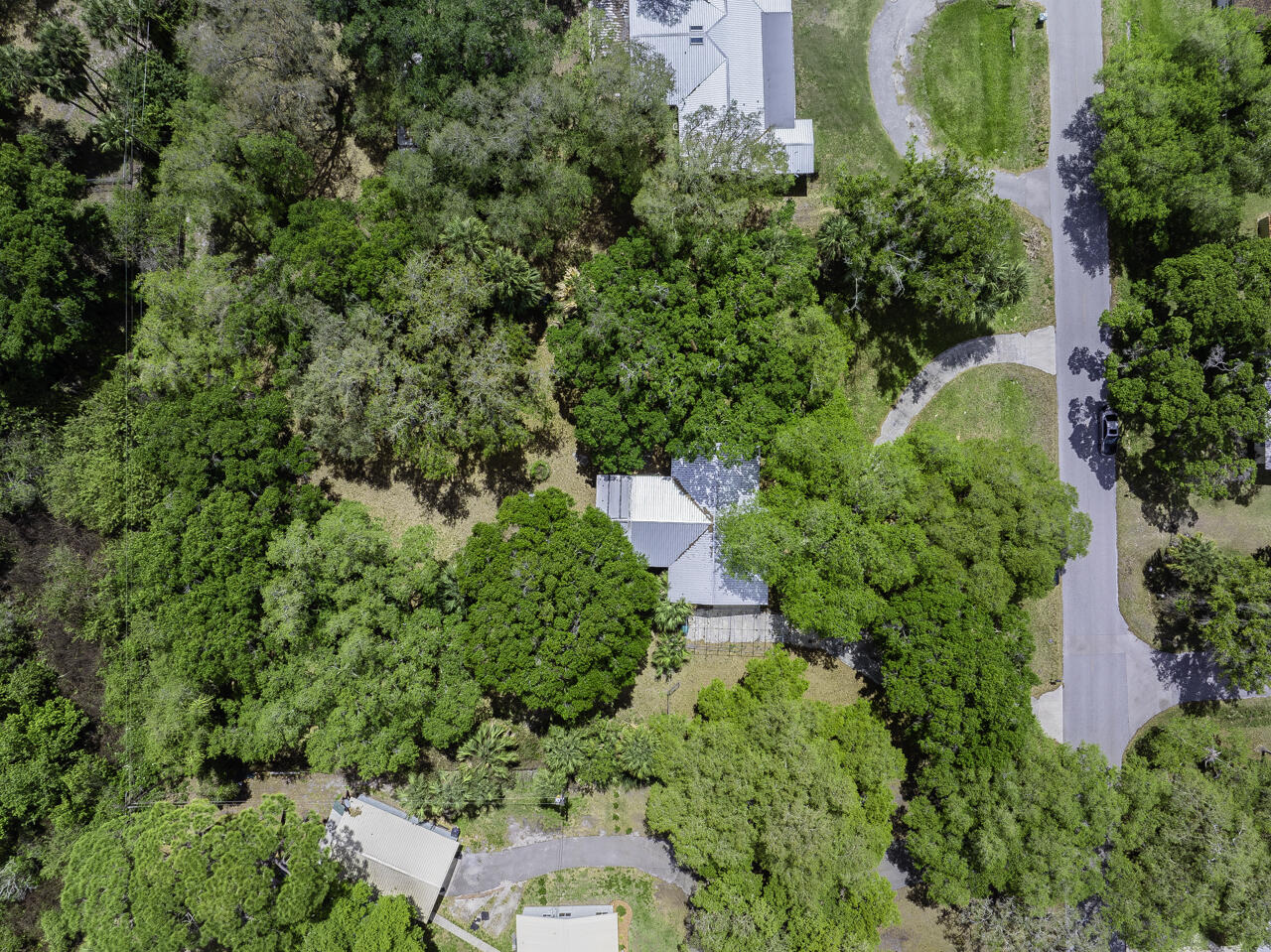 BET-HER ACRES - Residential