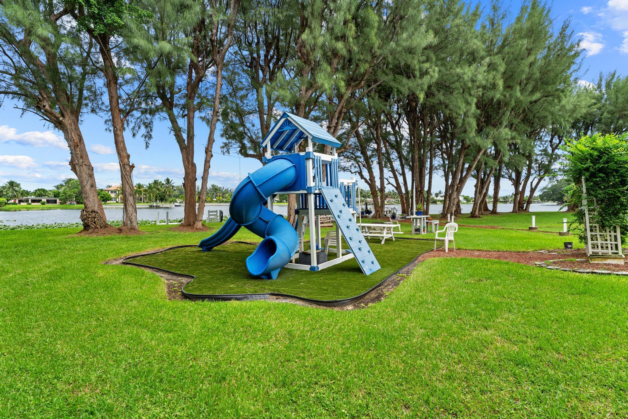 FLA-MANGO GROVELETS - Residential