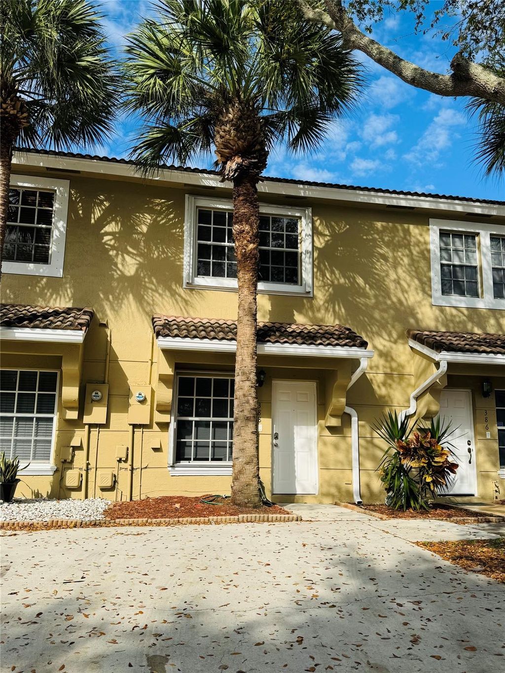 Photo of 388 SW 122nd Avenue #388, Pembroke Pines, FL 33025 (MLS # F10489364)