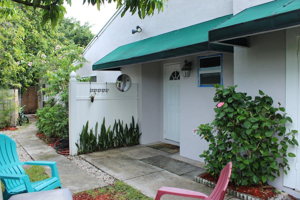 Photo of 5337 NW 5th Street, Delray Beach, FL 33445 (MLS # B26069033)