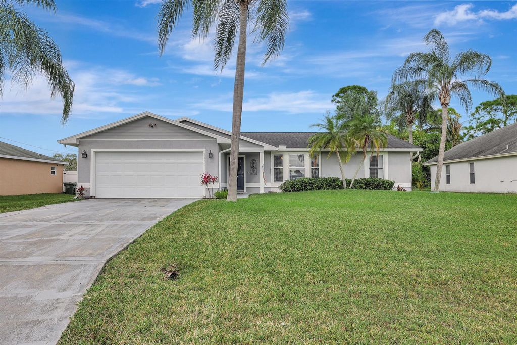 Photo of 1433 SW Bargello Avenue, Port St Lucie, FL 34953 (MLS # R10954234)