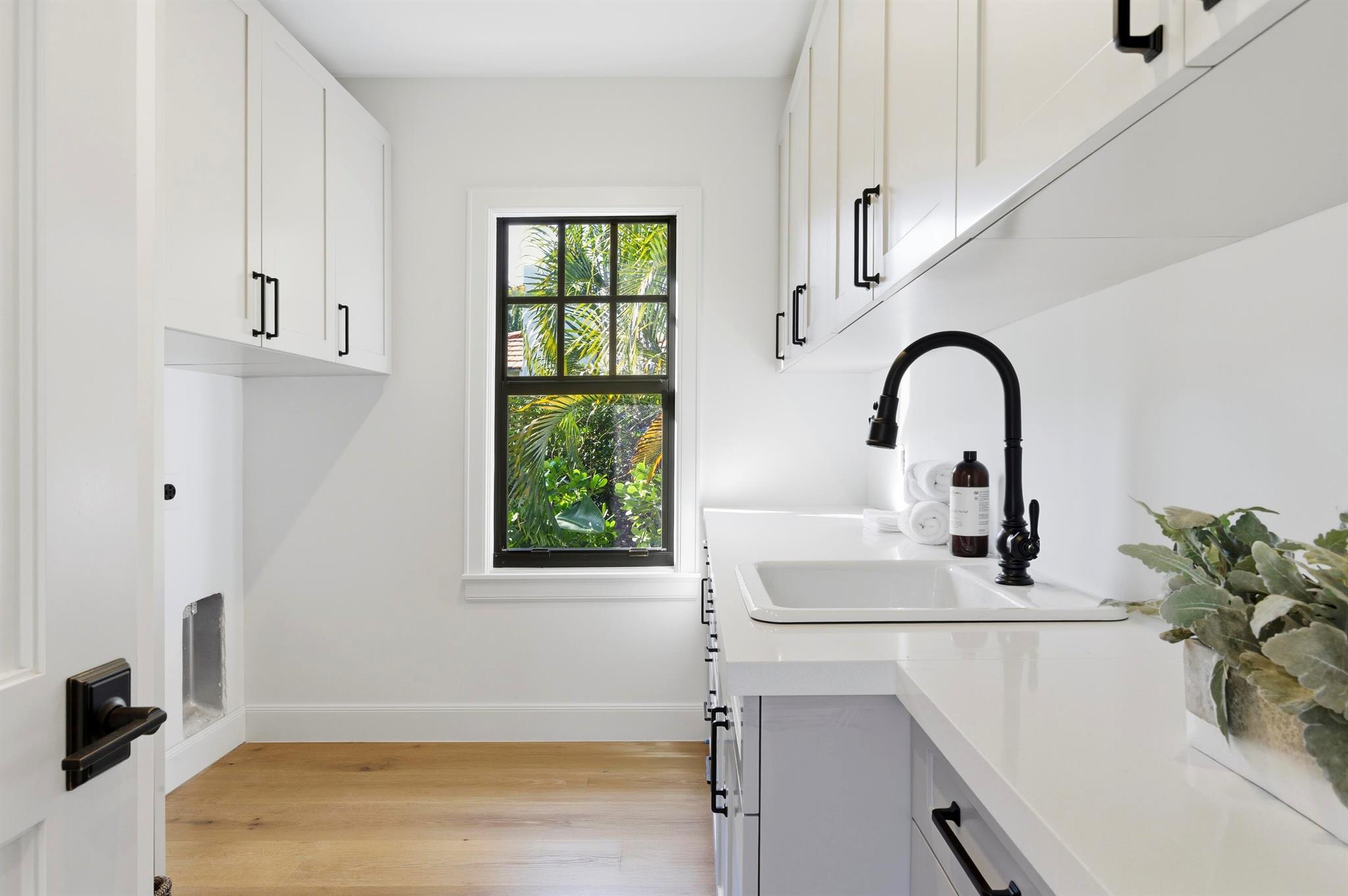 LAKEWOOD - Residential