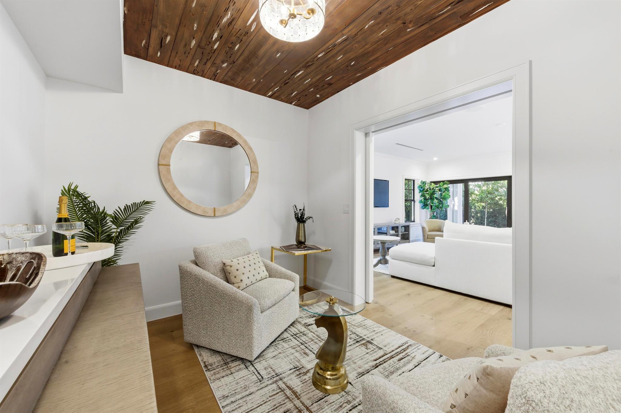 LAKEWOOD - Residential