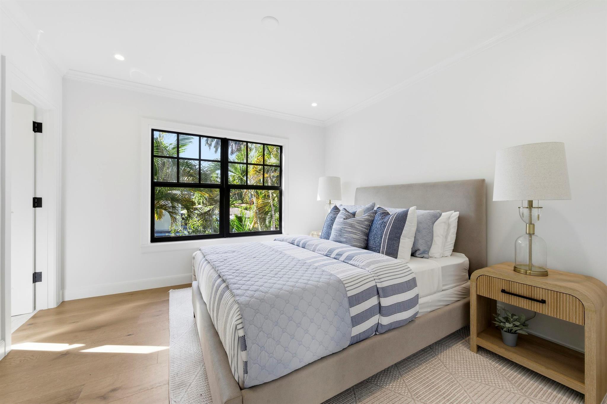 LAKEWOOD - Residential