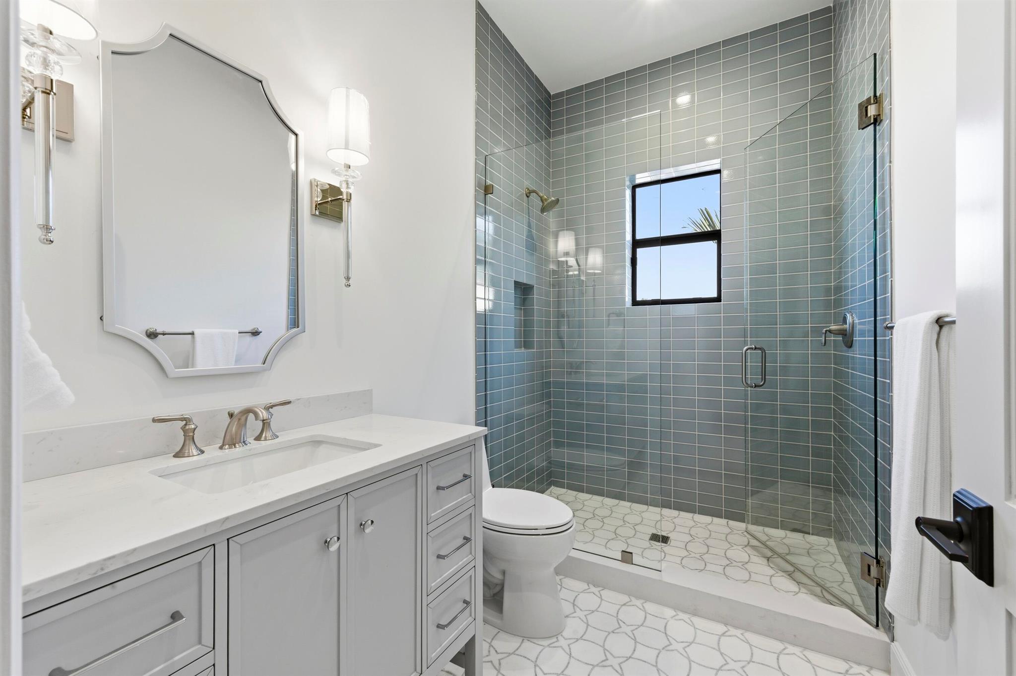 LAKEWOOD - Residential