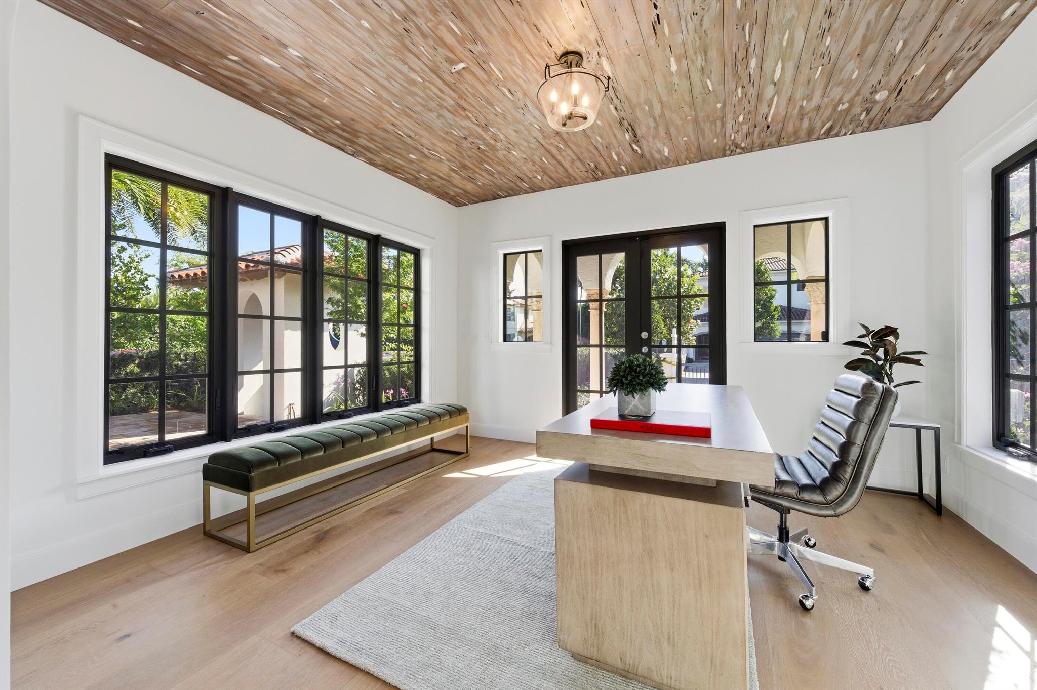 LAKEWOOD - Residential