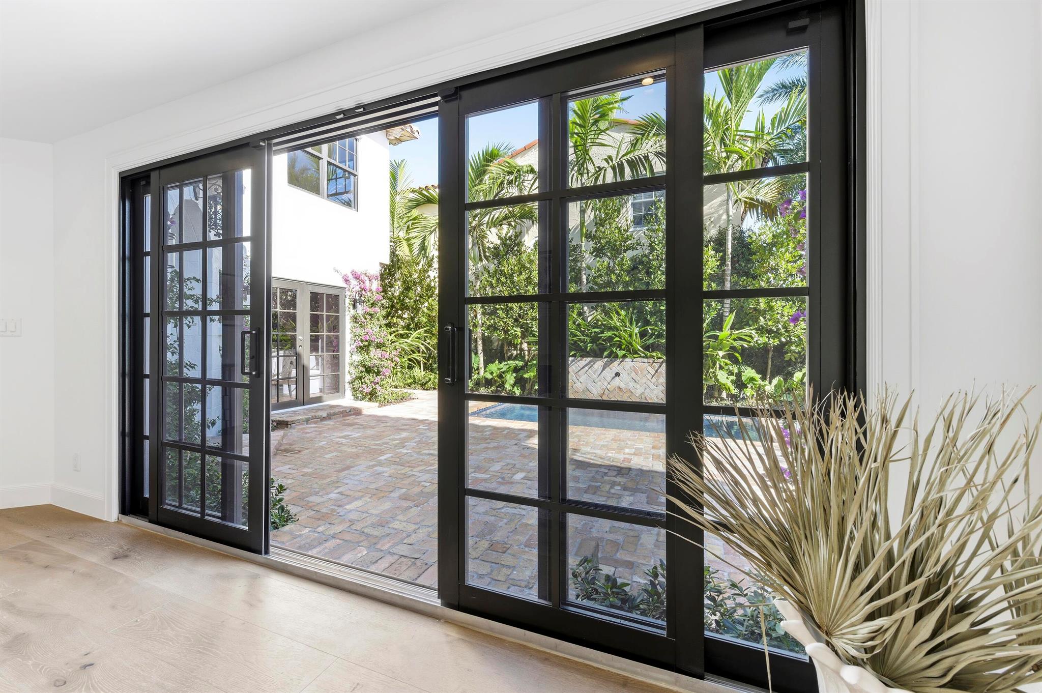 LAKEWOOD - Residential