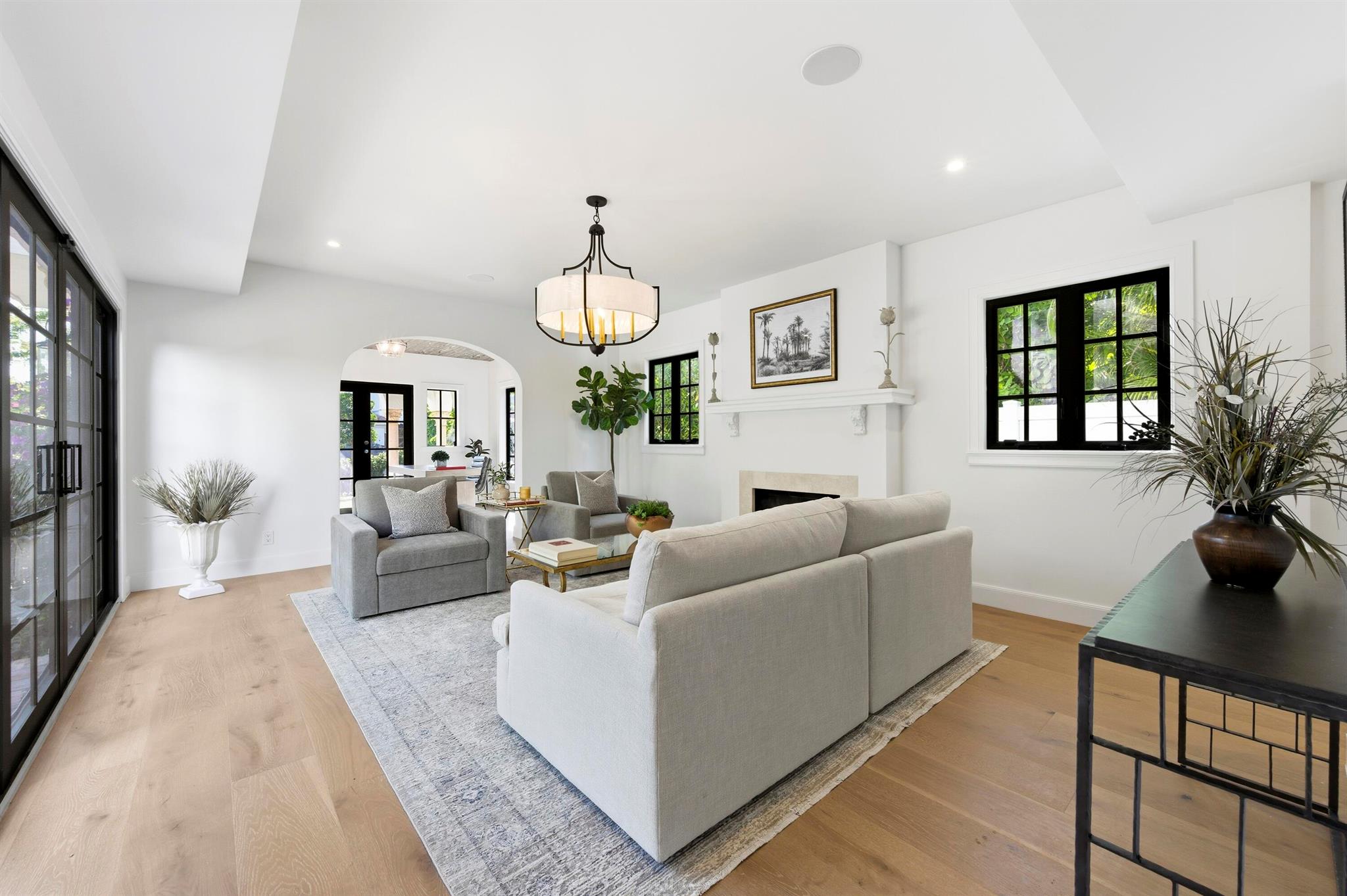 LAKEWOOD - Residential