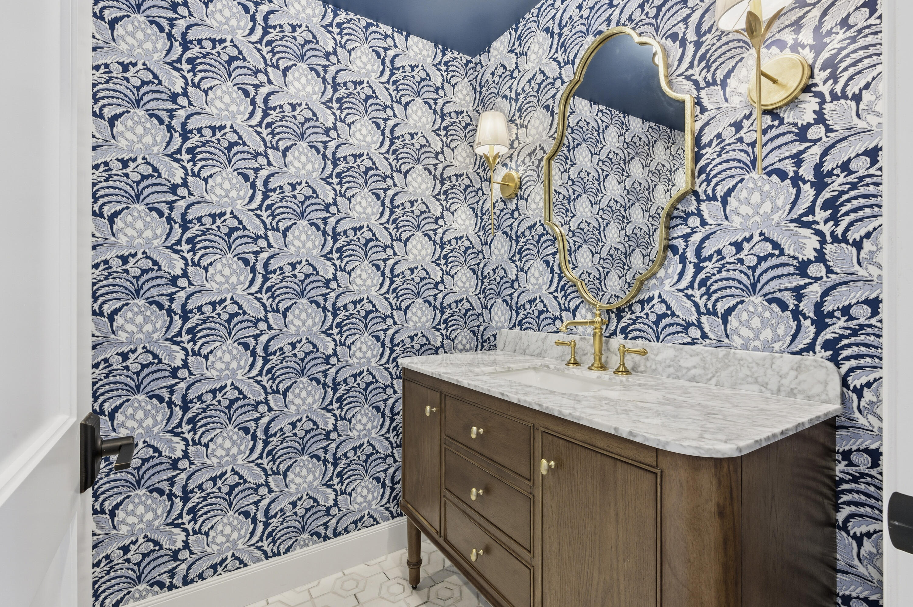 LAKEWOOD - Residential