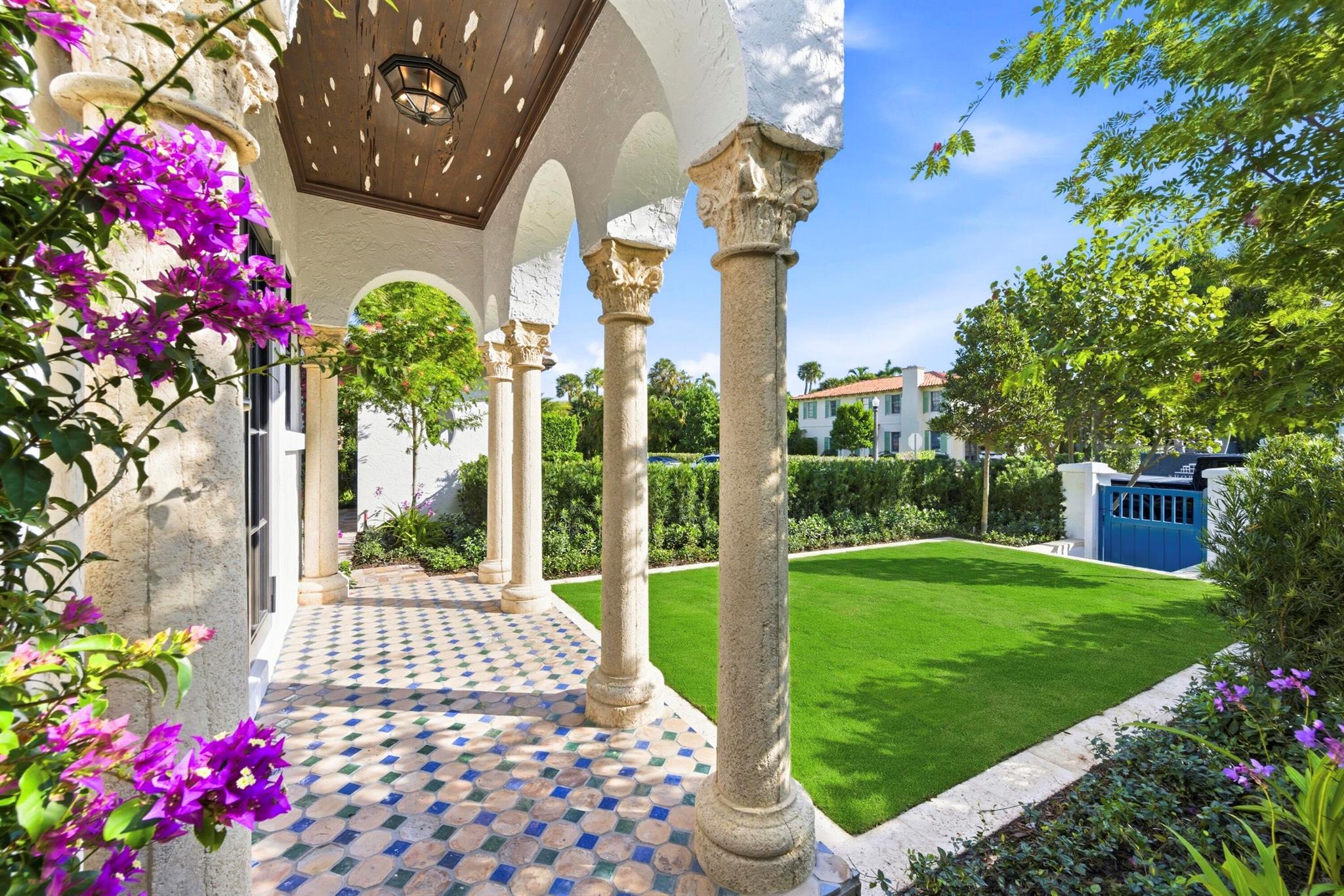 LAKEWOOD - Residential