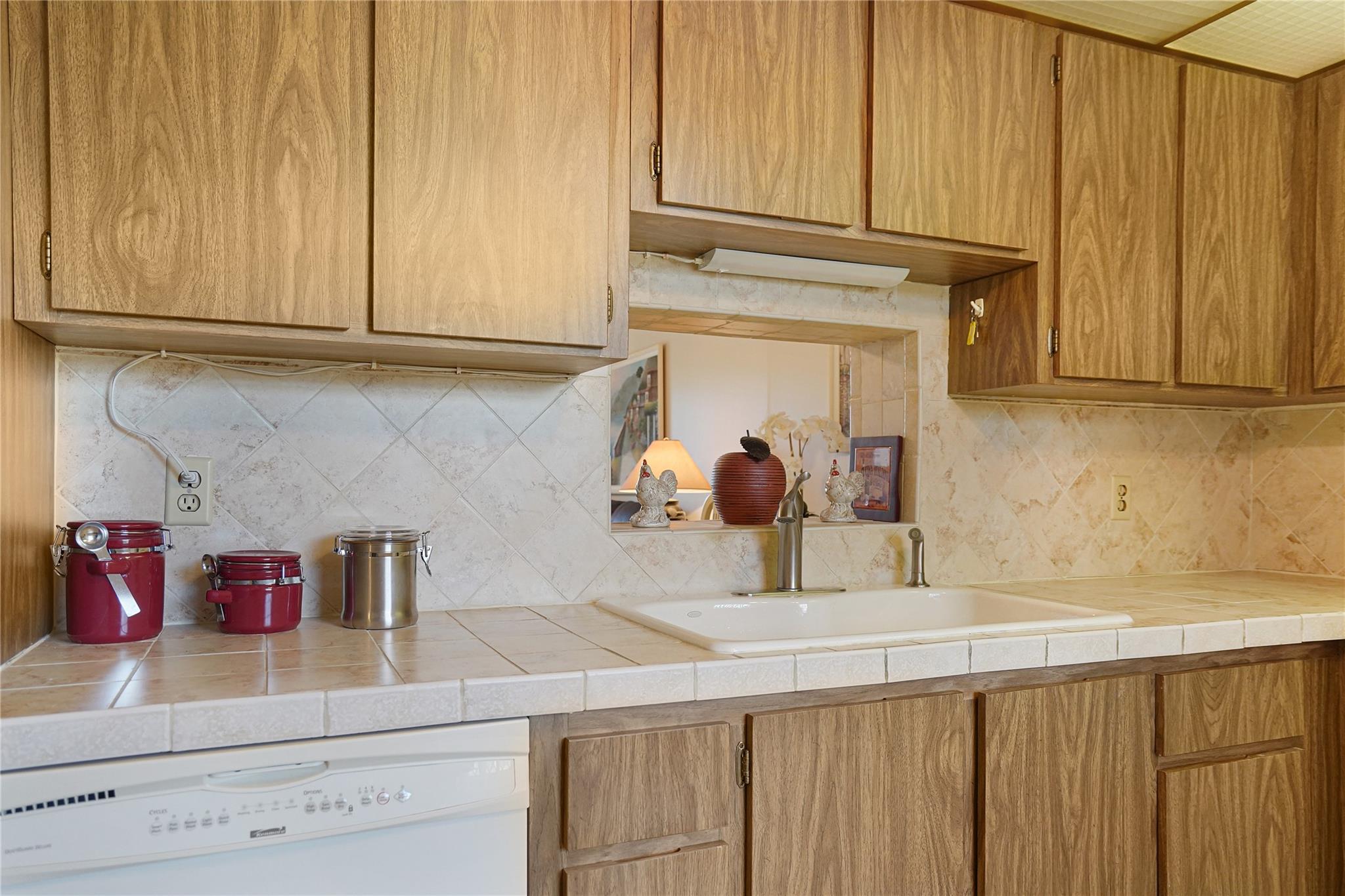 MEADOWBROOK LAKES VIEW - Residential