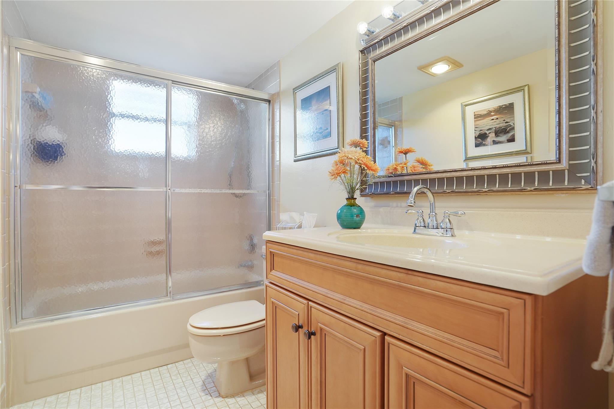 MEADOWBROOK LAKES VIEW - Residential