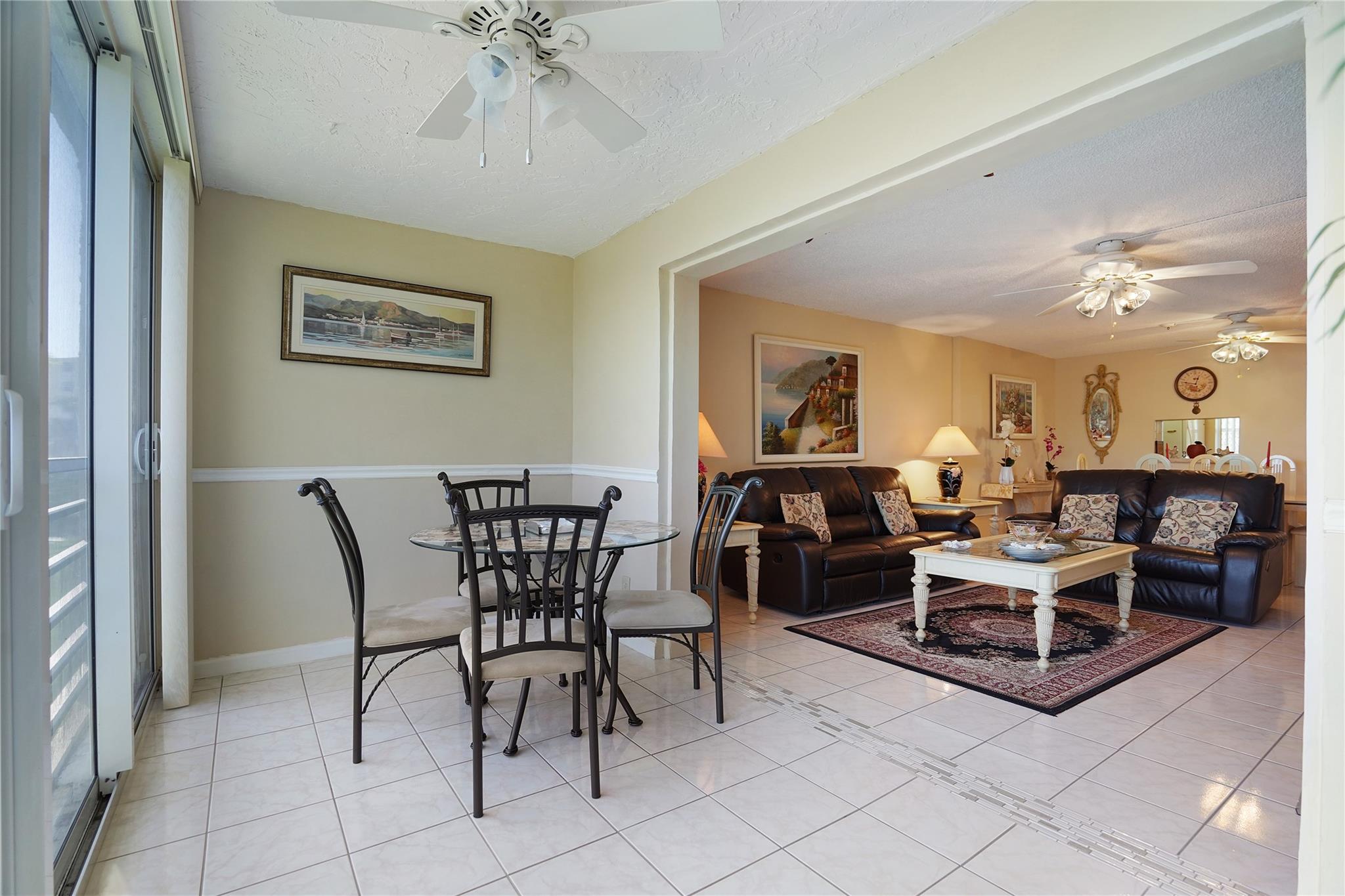 MEADOWBROOK LAKES VIEW - Residential