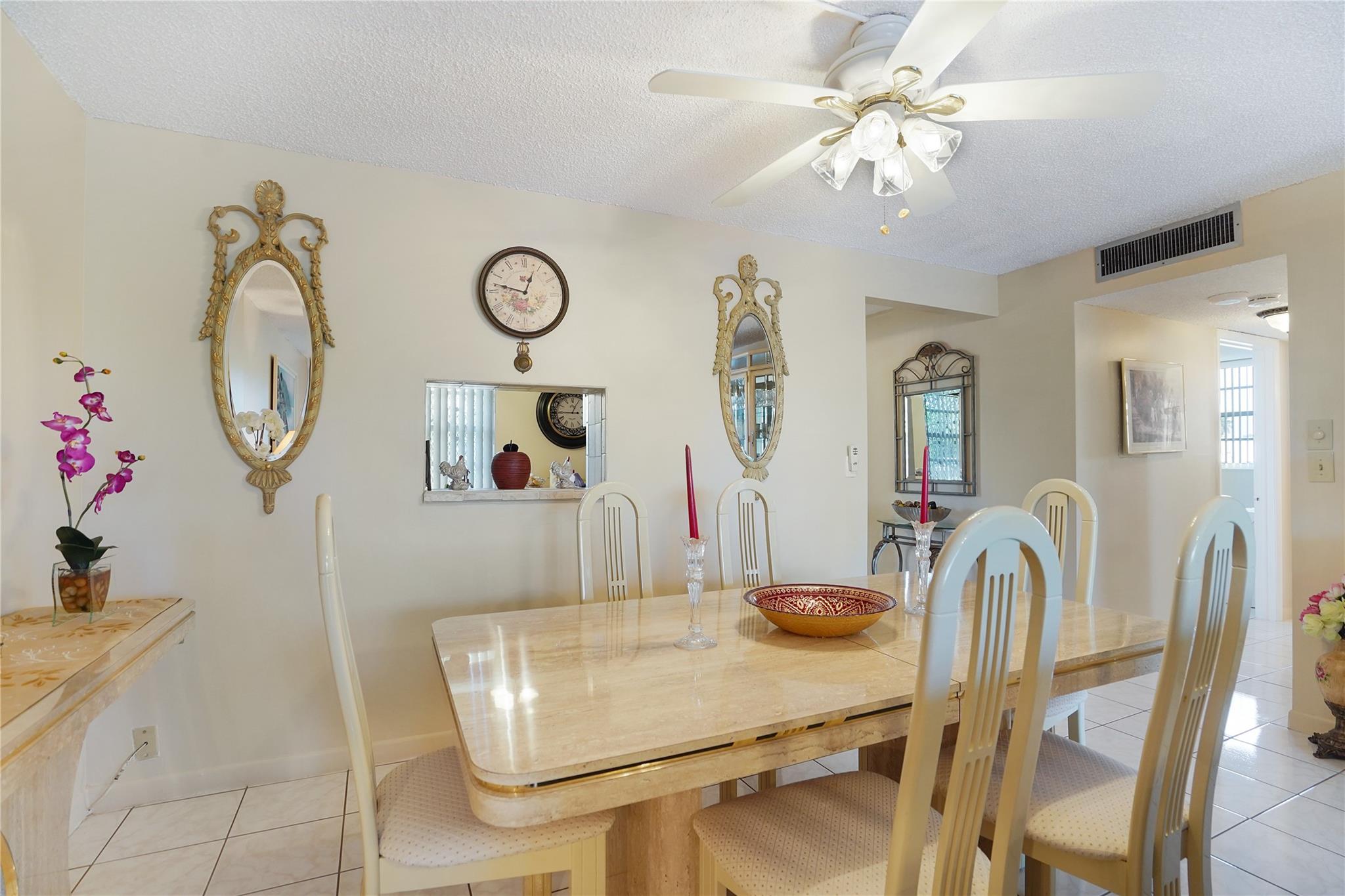 MEADOWBROOK LAKES VIEW - Residential