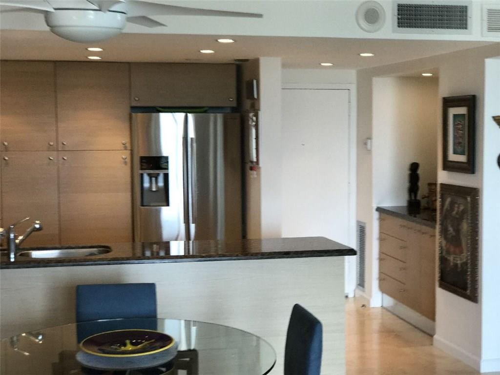 DRAKE TOWER - Residential