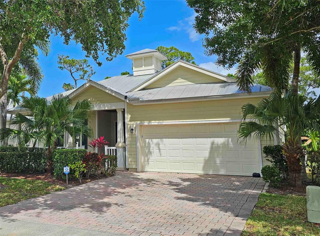 Photo of 532 NE Canoe Park Circle, Port Saint Lucie, FL 34983 (MLS # F10497685)
