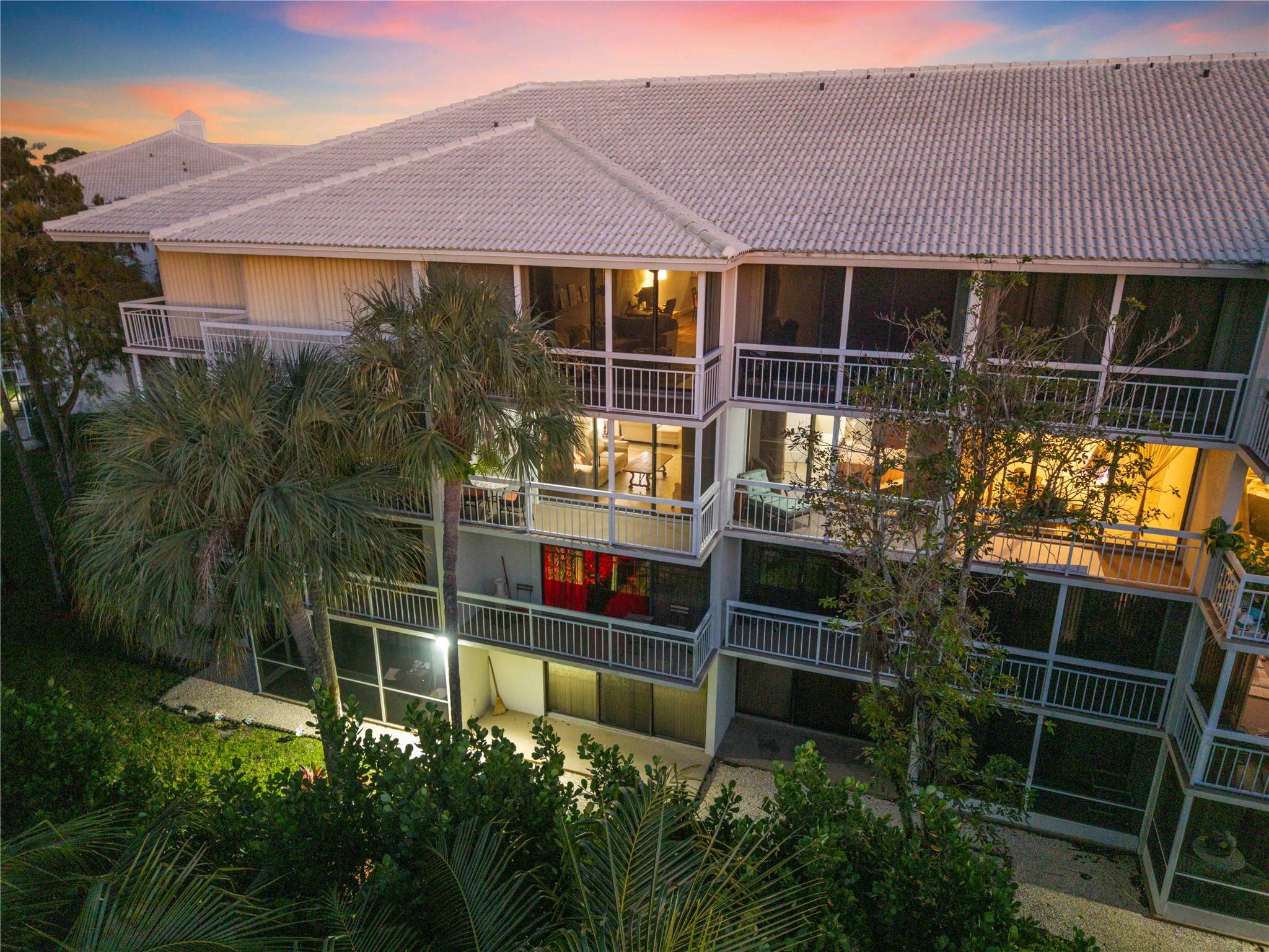 WHITEHALL CONDO AT CAMINO - Residential