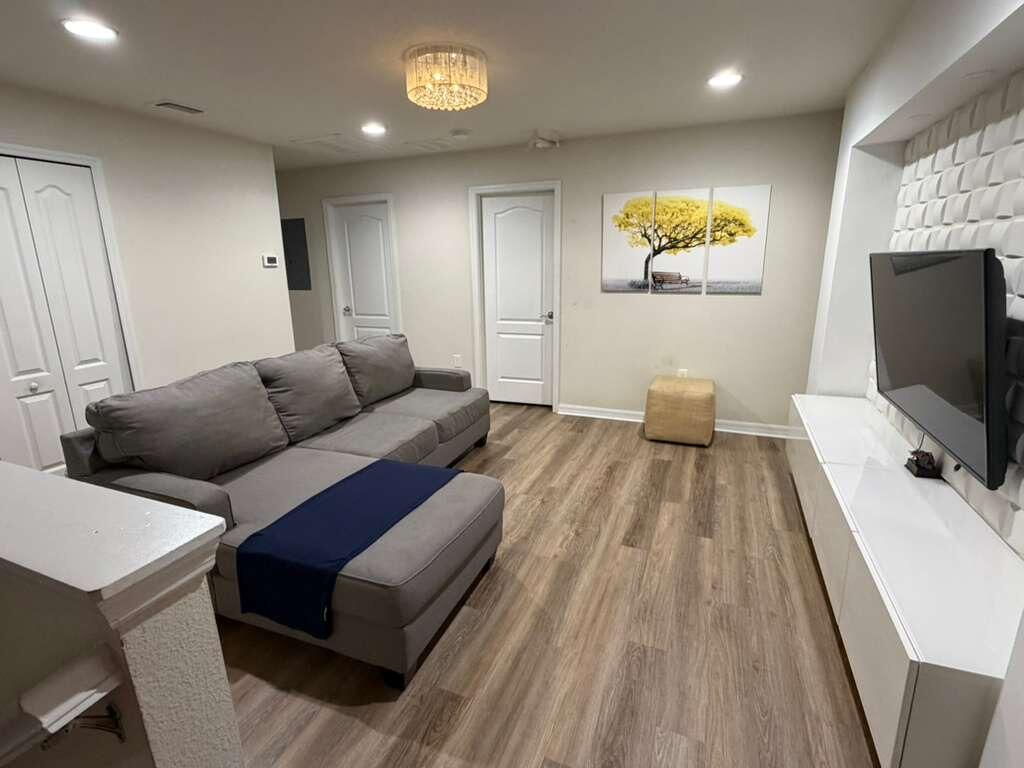 WINDSOR AT WESTSIDE PH 1 - Residential